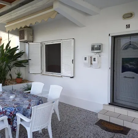 Alexandros Cosy House For Family Vacation Apartment *