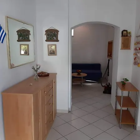 Daire Alexandros Cosy House For Family Vacation