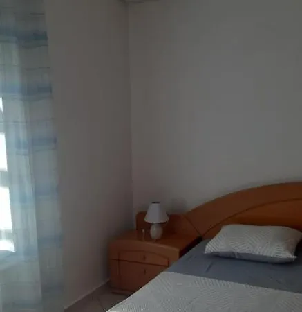Daire Alexandros Cosy House For Family Vacation