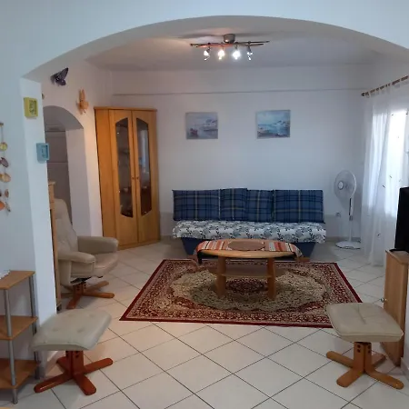Alexandros Cosy House For Family Vacation * 干尼亞