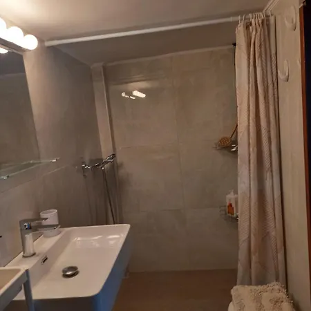 Alexandros Cosy House For Family Vacation Apartment *