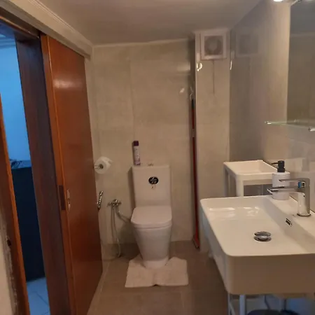 Alexandros Cosy House For Family Vacation