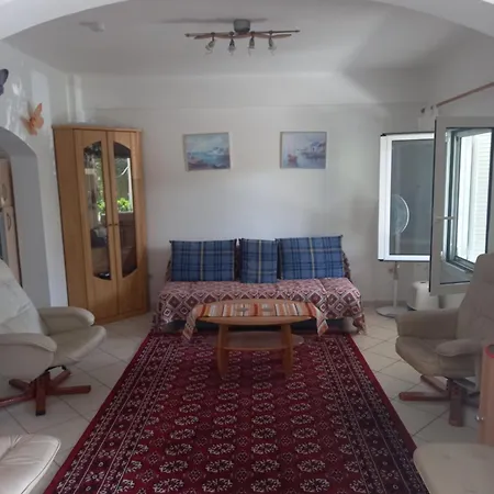 Alexandros Cosy House For Family Vacation Apartment