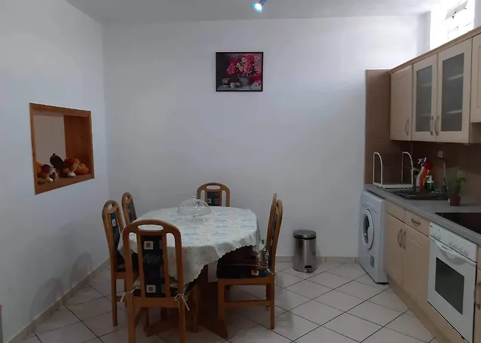 Alexandros Cosy House For Family Vacation